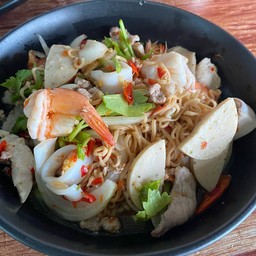 ยำมาม่า