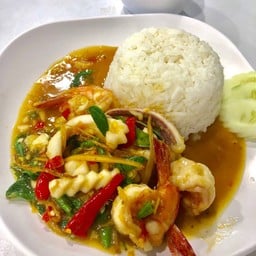 กุ้ง,หมึก ผัดฉ่า (ราดข้าว)