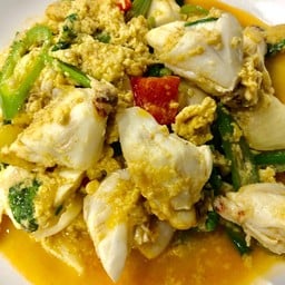 เนื้อปูก้อนใหญ่พิเศษ ผัดผงกระหรี่