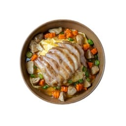 ราดหน้าไข่ข้นคอหมูย่าง