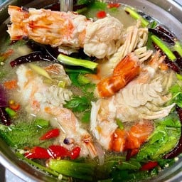 ต้มยำ กุ้งแม่น้ำ น้ำใส