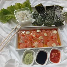 แซลมอนดอง+ข้าวญี่ปุ่นสาหร่าย ครบเซ็ท