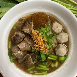 หมวยหมูตุ๋น นิมิตรใหม่