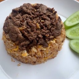 ข้าวผัดน้ำพริกนรกตับกระเทียม