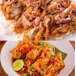 ข้าวยำไก่แซ่บ +ข้าวยำไก่กรอบ