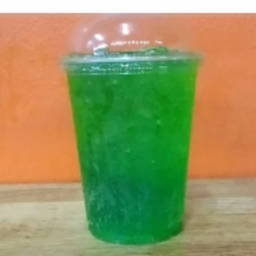 แฟนต้าน้ำเขียว(น้ำอัดลม) + น้ำแข็ง