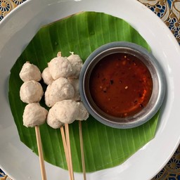 ลูกชิ้นเนื้อนิึ่ง