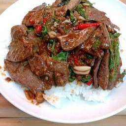 ข้าวกระเพราตับ