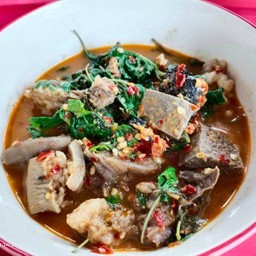 อ่อมคั่วใบกระเพรา