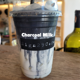 นมสดชาร์โคล