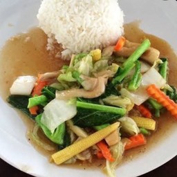 ผัดผักรวมไม่ใส่เนื้อสัตว์