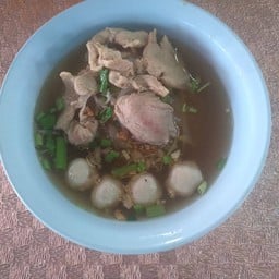 ก๋วยเตี๋ยวลูกชิ้นแชมป์ พิมลราช
