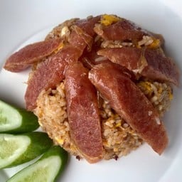 ข้าวผัดน้ำพริกนรกไก่เชียง