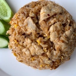 ข้าวผัดน้ำพริกนรกไก่