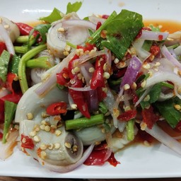 ยำไส้ตัน