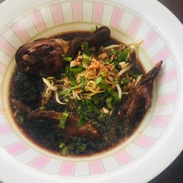 เกาเหลาน่องไก่ - ลูกชิ้น