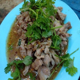 น้ำตกหมู