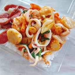 ข้าวผัดพริกเผากุ้ง