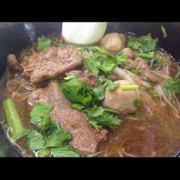 ก๋วยเตี๋ยวเนื้อน้ำตก(ธรรมดา)