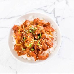 ข้าวหมูผัดซอสเกาหลี