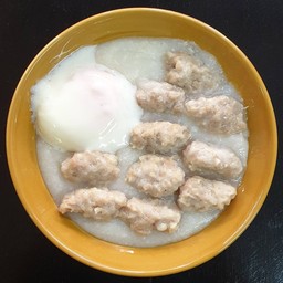 โจ๊ก (พิเศษ) หมูล้วน ไข่ลวก