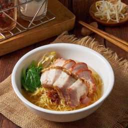 ก๋วยเตี๋ยวหมูกรอบน้ำใส