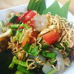 ตำมาม่ากุ้งสด