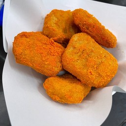 นักเก็ต เล็ก