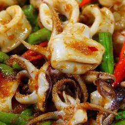 ผัดเครื่องแกง - เป็นกับข้าว (เลือกเนื้อสัตว์ตามชอบ)