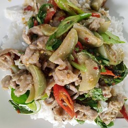 ผัดเขียวหวานหมู