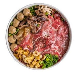 ก๋วยเตี๋ยวเนื้อจัมโบ้ไทยวากิว