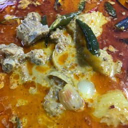 แผงผัก เจ้นวล (ตลาดล่าง)
