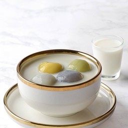 บัวลอยงาดำนมสด เย็น