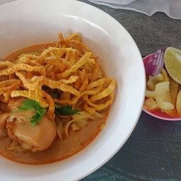 ข้าวซอยไก่