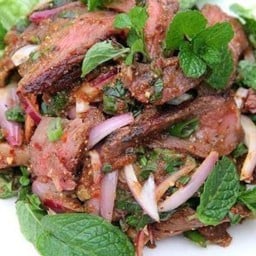 น้ำตกเนื้อ