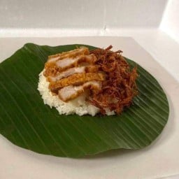 เรื่องหมู หมูข้าวเหนียวหมูทอด