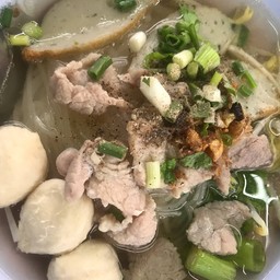 ก๋วยเตี๋ยวหมูน้ำใส