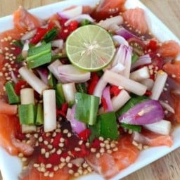 มนัสชนกยำกุ้งสด สาขาถนนจันทน์