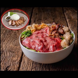 เกาเหลาเนื้อไทยวากิวแถมข้าวไก่ย่างสมุนไพร