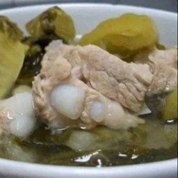 ต้มจืดกระดูกหมูผักกาดดอง