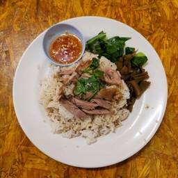 ติ๊ดอ้วน ข้าวขาหมู