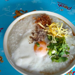 โจ๊กต้มเลือดหมู ยายจงเขาน้อย