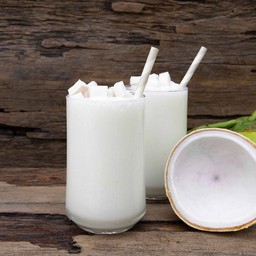 มะพร้าวนมสดปั่น