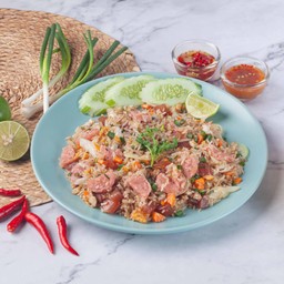 ข้าวผัดสองแผ่นดิน (แหนม+กุนเชียง)