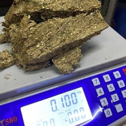 กัญ 1 ขีด