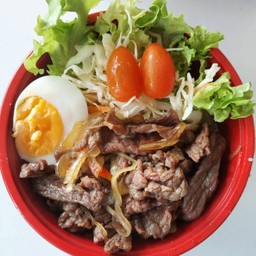 ข้าวหน้าเนื้อริบอาย ผัดซอสเทอริยากิ