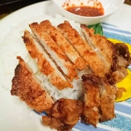 ข้าวหมูทอดอร่อยมาก(ไม่อยากเก็บไว้กินคนเดียว)