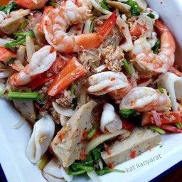 มายด์-มิ้นท์ ข้าวมันไก่, สุกี้, ยำรสเด็ด