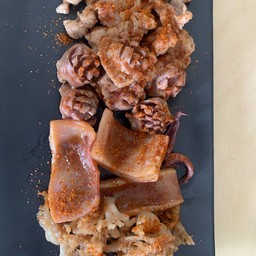 บ็อบหม่าล่า