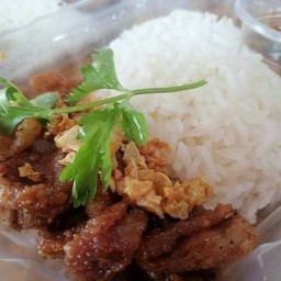 ข้าวหมูทอดน้ำจิ้มแจ่ว